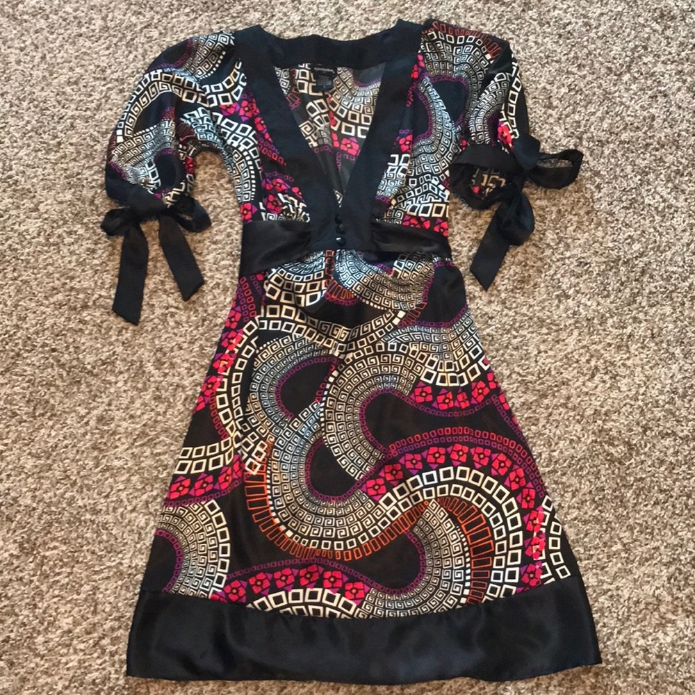 Cute floral/geometric dress
